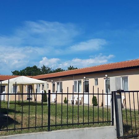 Krimski Bungalows Byala  Exterior photo